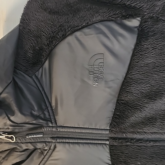Fuzzy northface - Picture 2 of 4